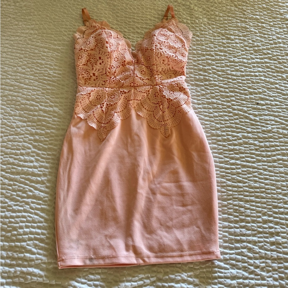 Fashion Nova peach coloured mini dress.